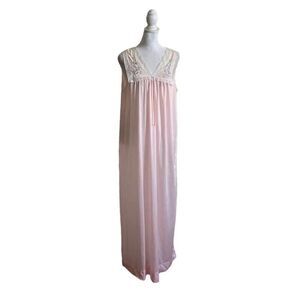 Vintage Victorian Style Light Pink Lace Trim Womens Intimates Slip Night Gown